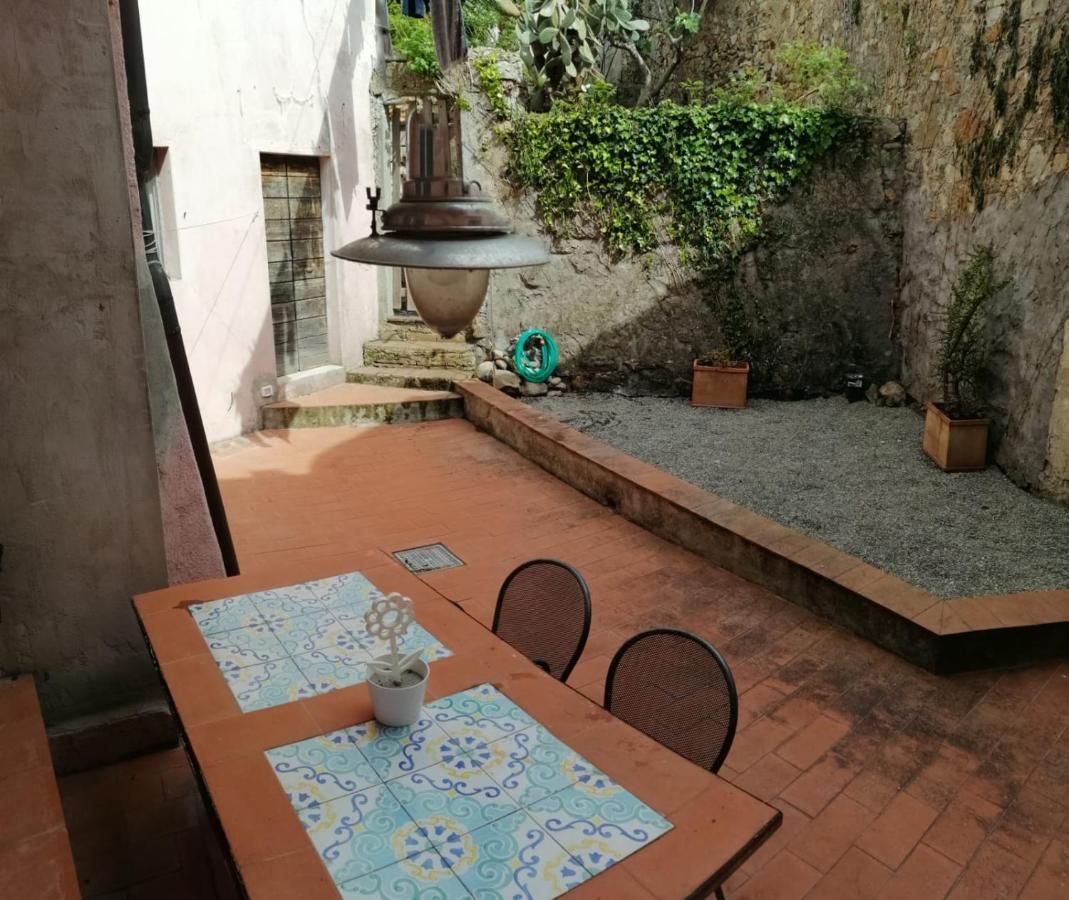 La Casina Di Alice Leilighet Marciana Marina  Eksteriør bilde